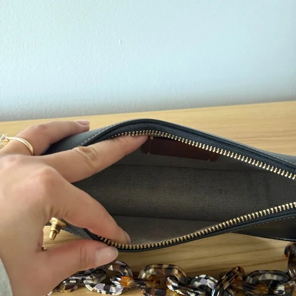 COACH Swinger Bag in Black - Picture 5 of 8